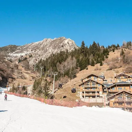 Le Centre - 3 Pieces Pour 6 Personnes Mae-0544 *