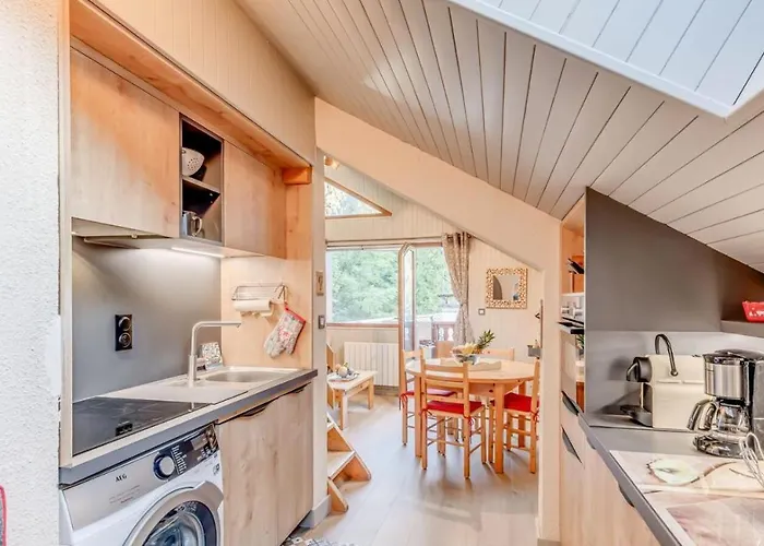 Le Centre - 3 Pieces Pour 6 Personnes Mae-0544 *